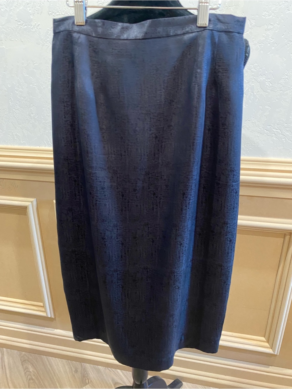 Classic 100% Silk A-line Skirt - Charcoal Gray Size 8
